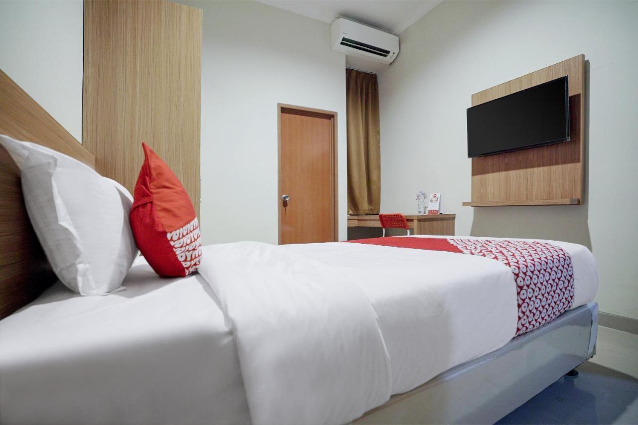Oyo 415 The Kartini 8 Residence Jakarta Eksteriør billede