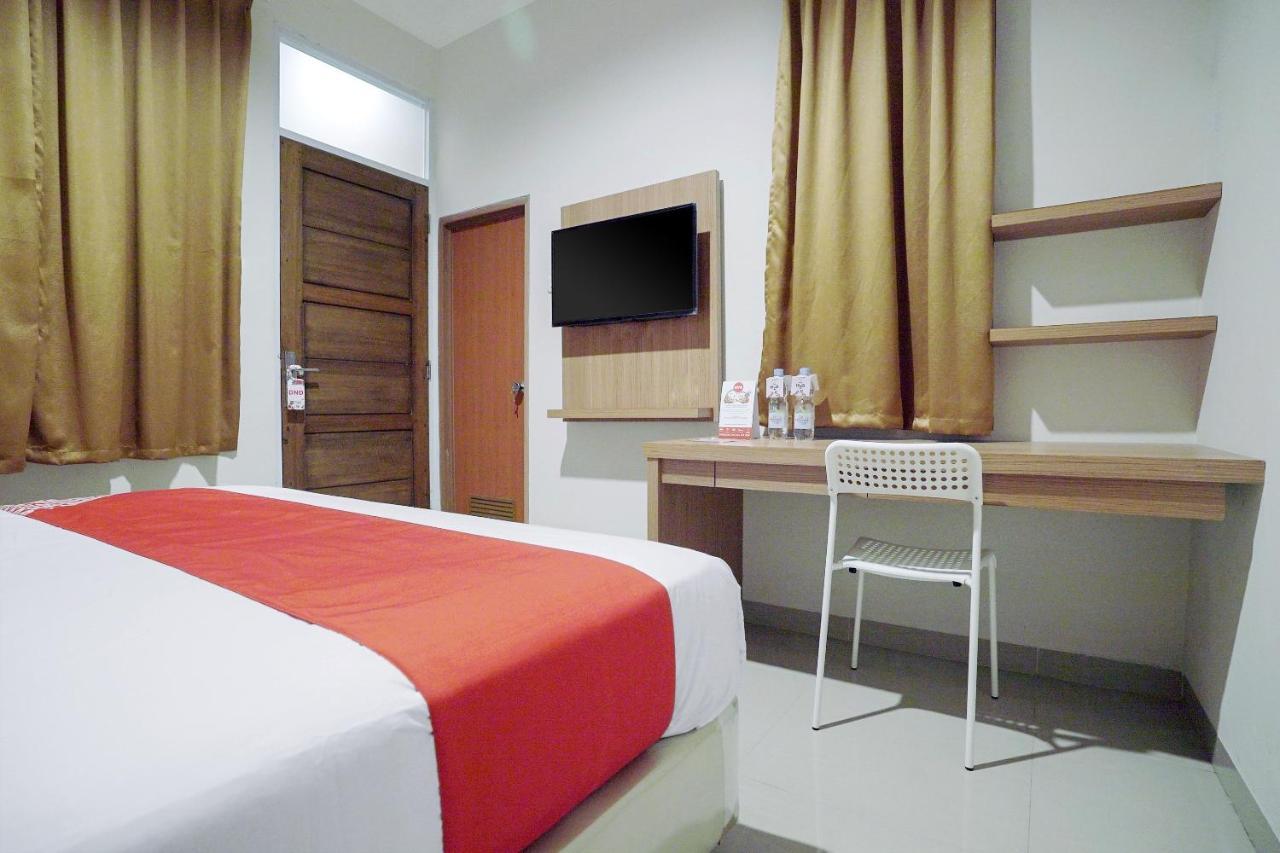 Oyo 415 The Kartini 8 Residence Jakarta Eksteriør billede