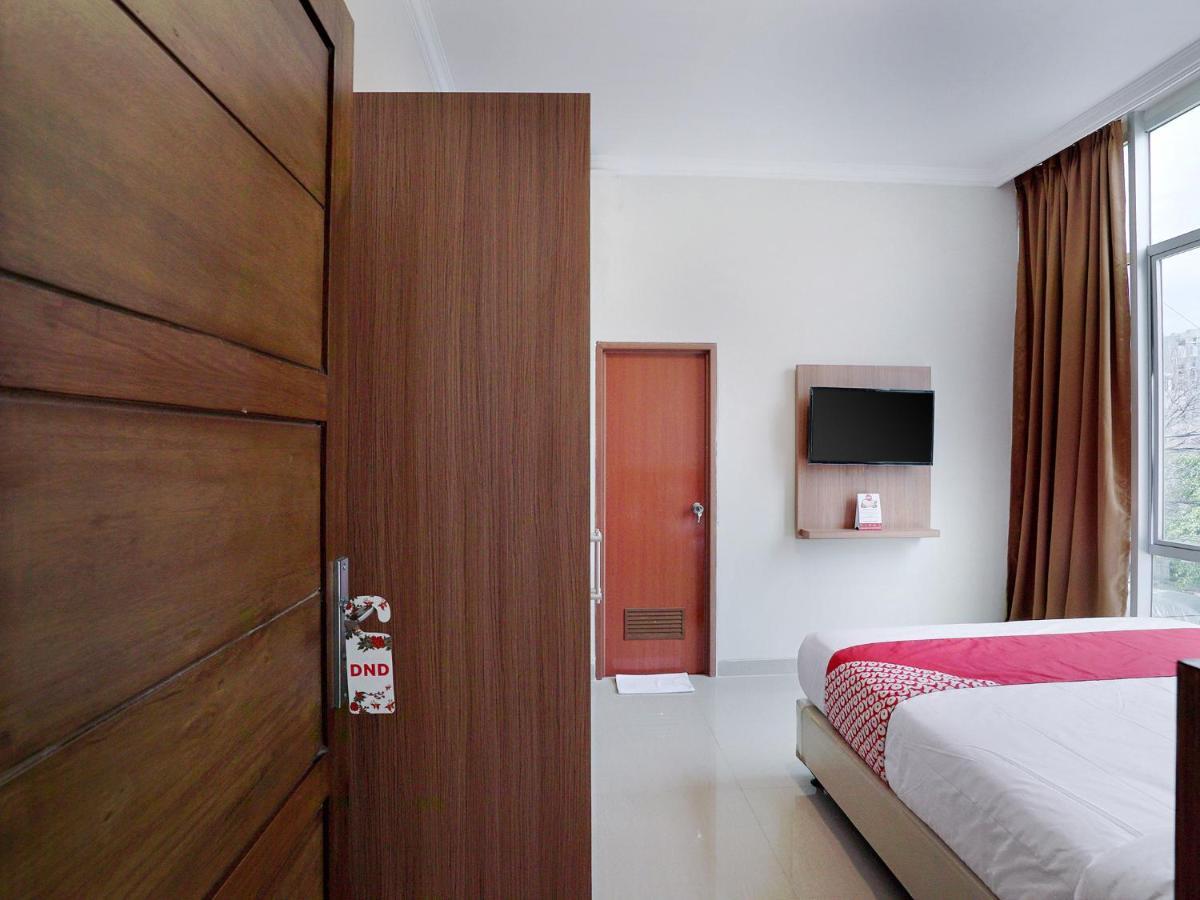 Oyo 415 The Kartini 8 Residence Jakarta Eksteriør billede