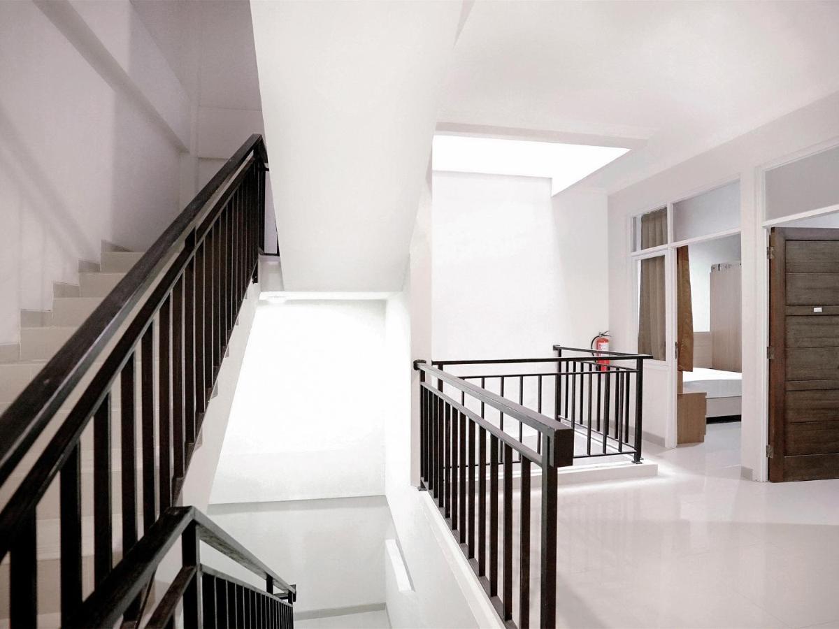 Oyo 415 The Kartini 8 Residence Jakarta Eksteriør billede